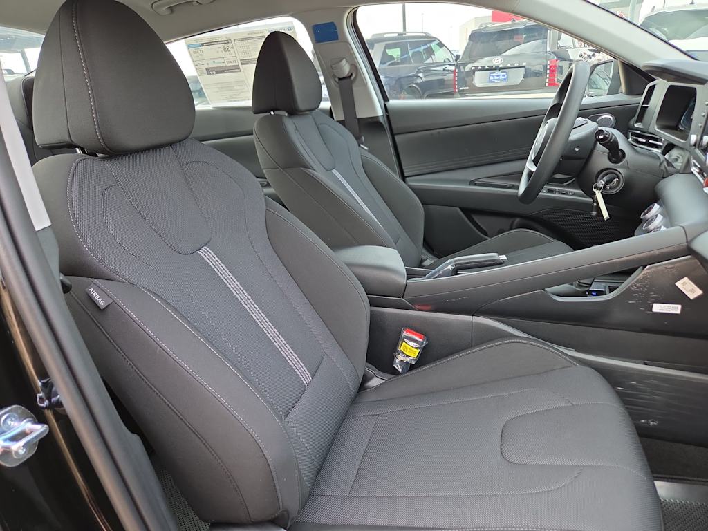 Thumbnail: 2026 Hyundai Elantra - 22