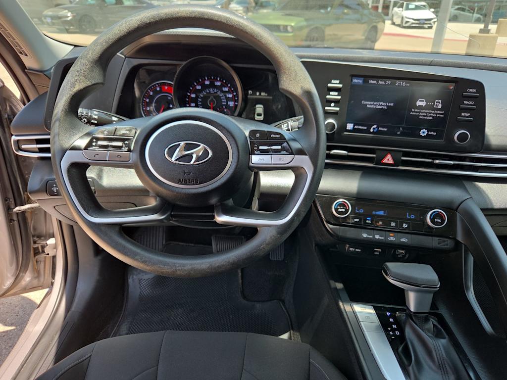 Thumbnail: 2023 Hyundai Elantra - 8