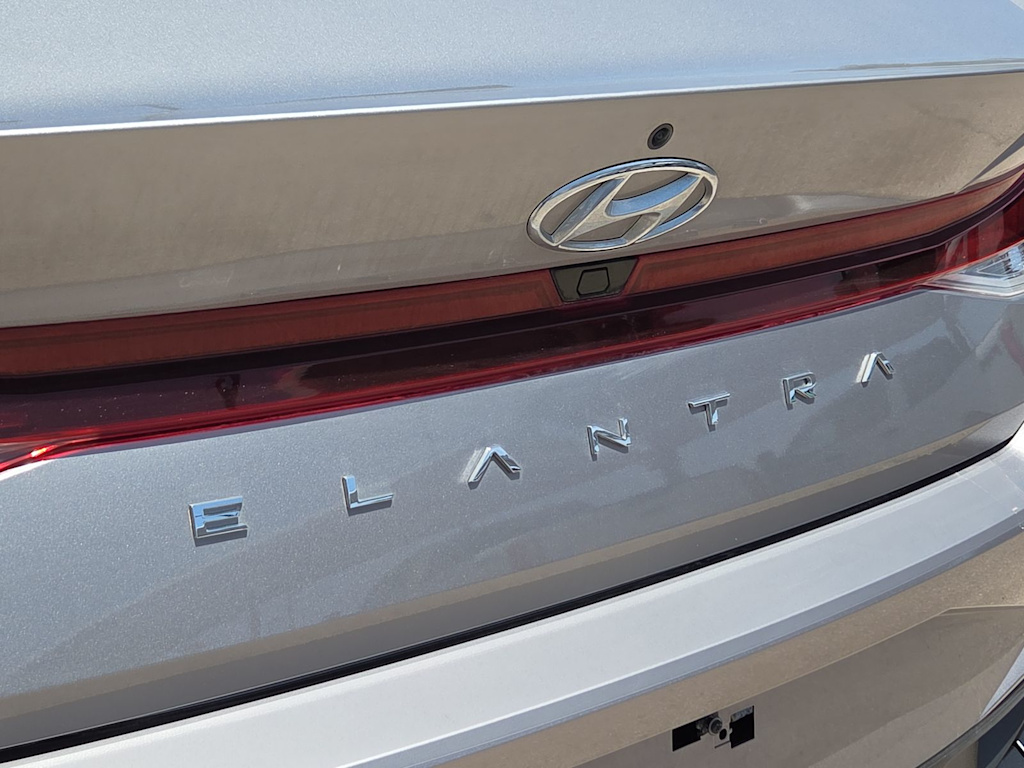 Thumbnail: 2023 Hyundai Elantra - 5