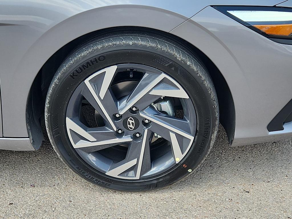 Thumbnail: 2025 Hyundai Elantra - 7