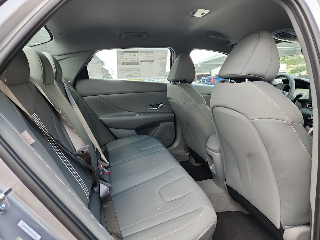 Thumbnail: 2025 Hyundai Elantra - 23