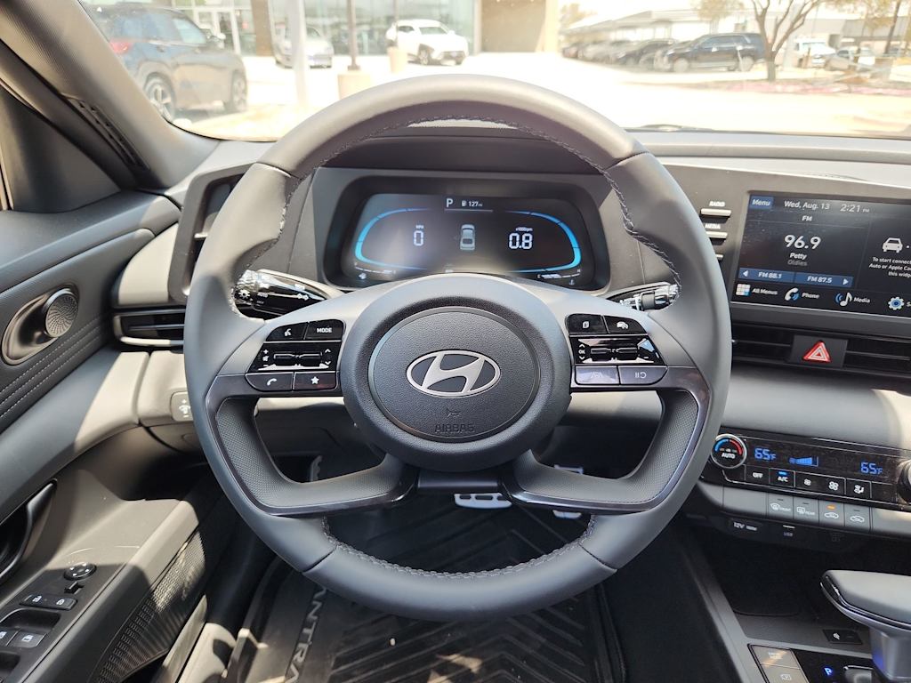 Thumbnail: 2025 Hyundai Elantra - 9