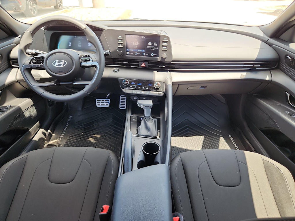 Thumbnail: 2025 Hyundai Elantra - 2