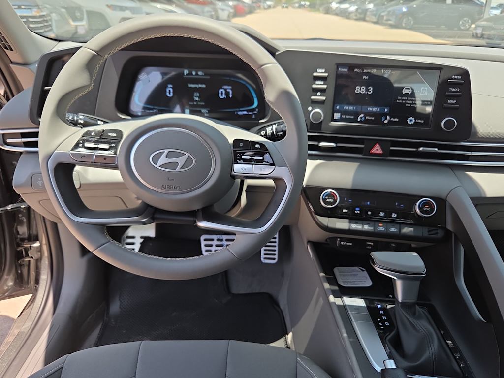 Thumbnail: 2026 Hyundai Elantra - 9