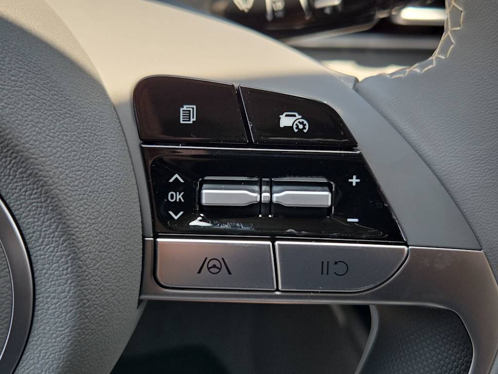 Thumbnail: 2026 Hyundai Elantra - 24