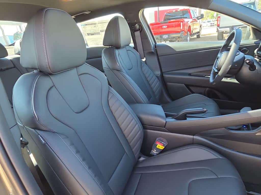 Thumbnail: 2026 Hyundai Elantra - 10