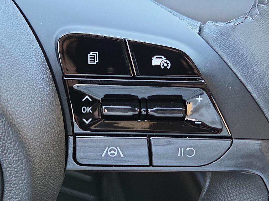 Thumbnail: 2026 Hyundai Elantra - 23