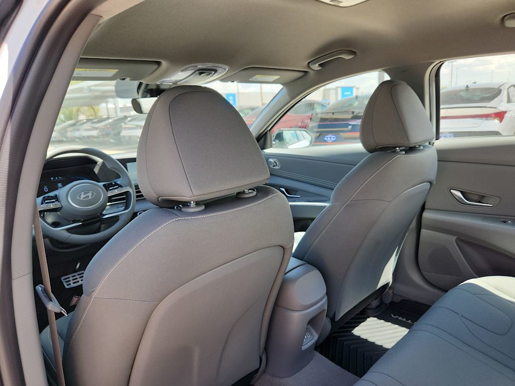 Thumbnail: 2025 Hyundai Elantra - 12