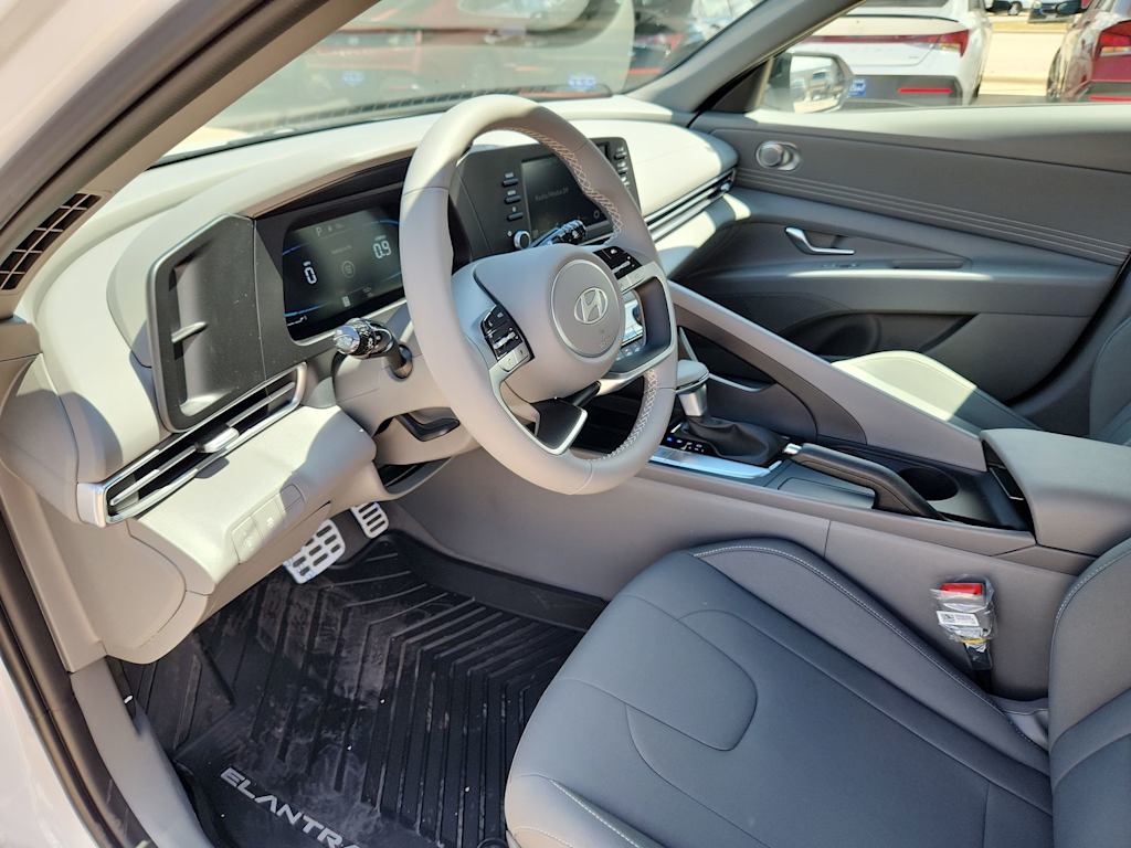 Thumbnail: 2025 Hyundai Elantra - 2