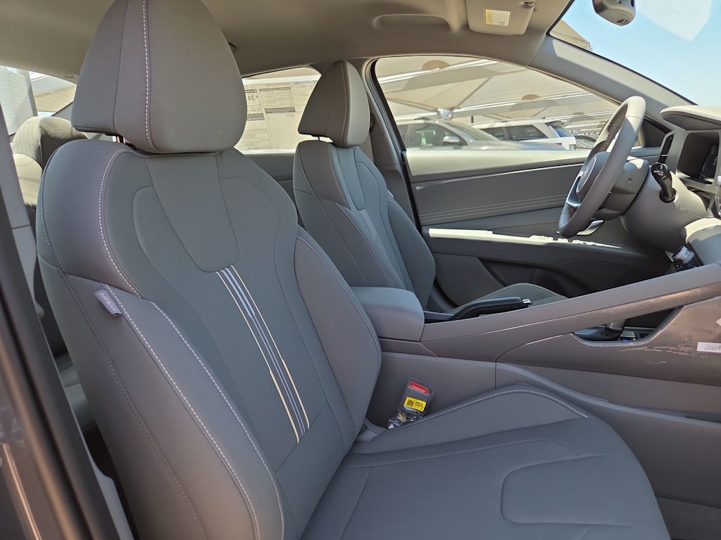 Thumbnail: 2026 Hyundai Elantra - 11