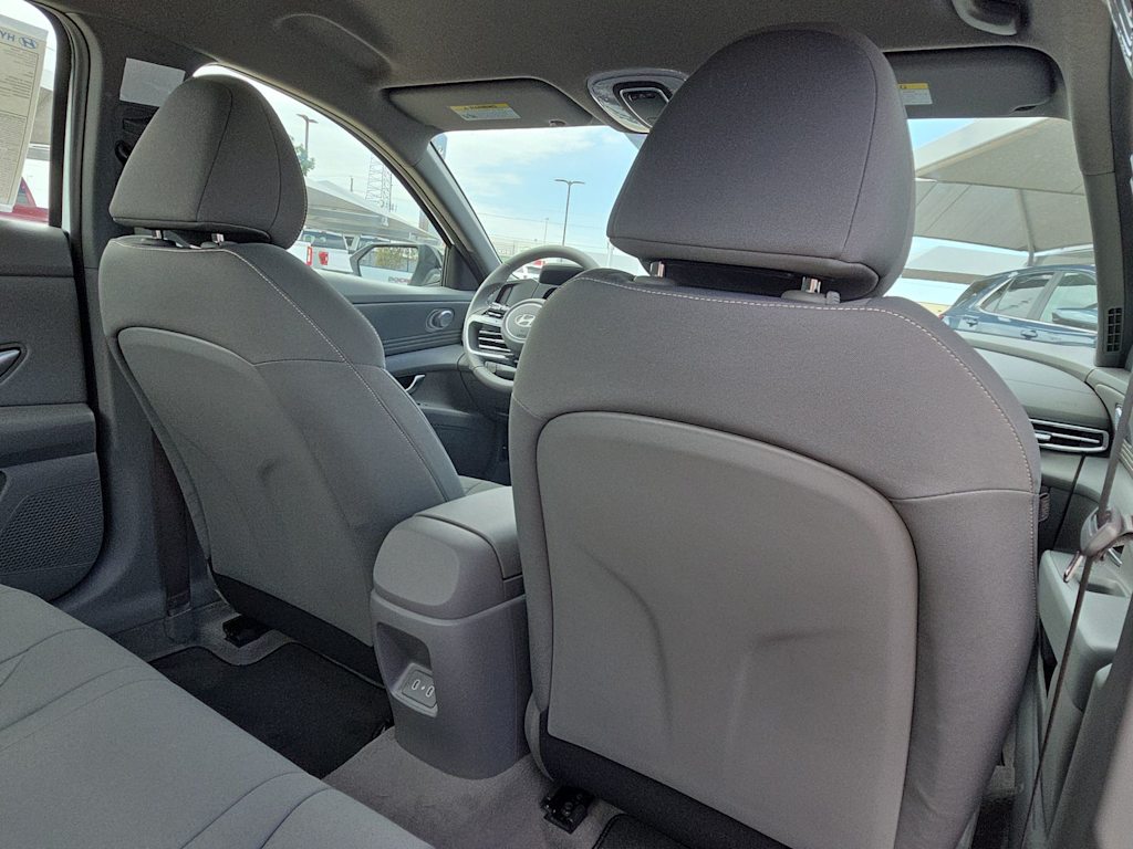 Thumbnail: 2026 Hyundai Elantra - 11