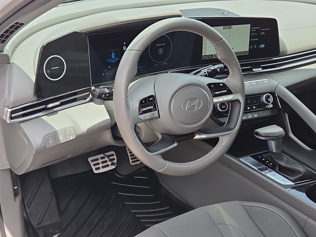 Thumbnail: 2025 Hyundai Elantra - 2