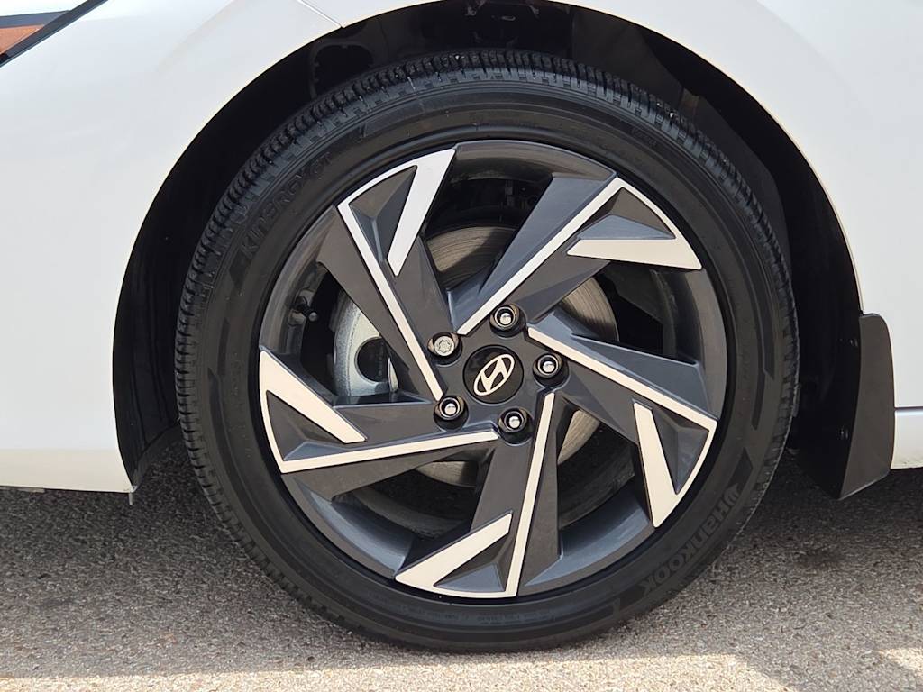 Thumbnail: 2025 Hyundai Elantra - 6