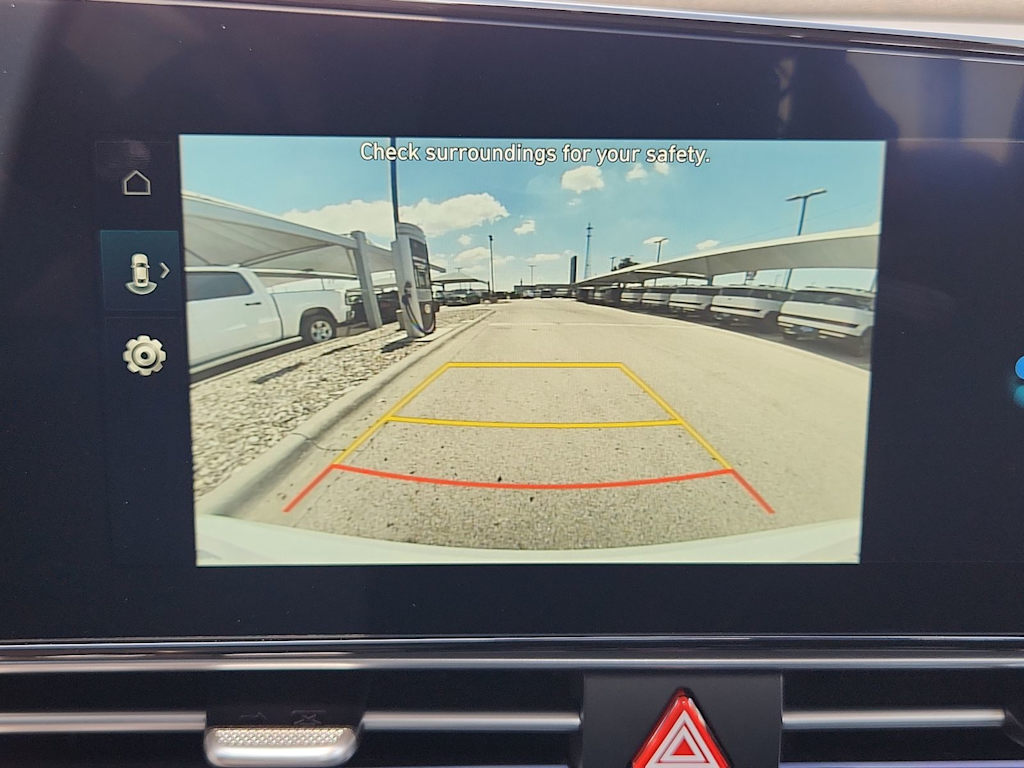 Thumbnail: 2025 Hyundai Elantra - 25