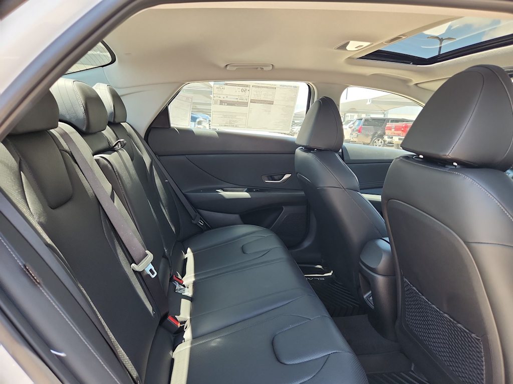 Thumbnail: 2025 Hyundai Elantra - 12