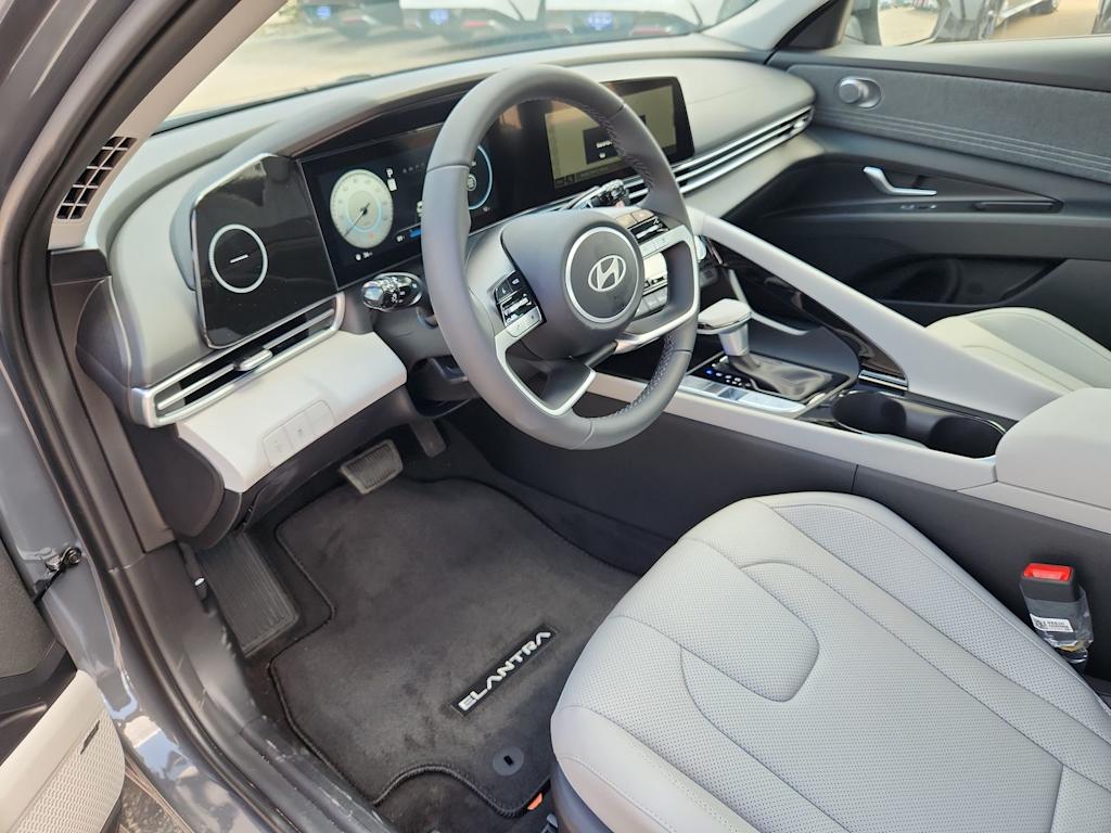 Thumbnail: 2025 Hyundai Elantra - 2