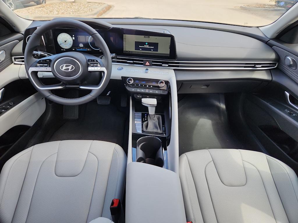 Thumbnail: 2025 Hyundai Elantra - 10