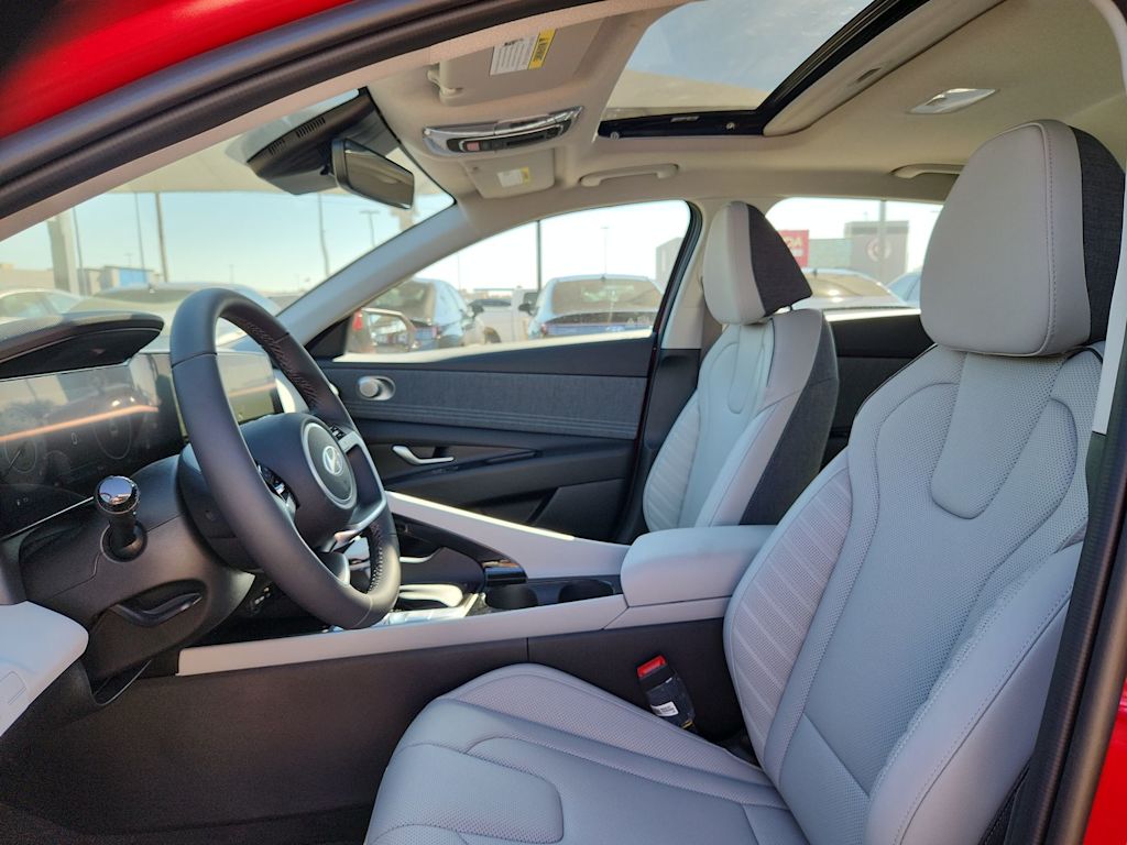 Thumbnail: 2025 Hyundai Elantra - 11