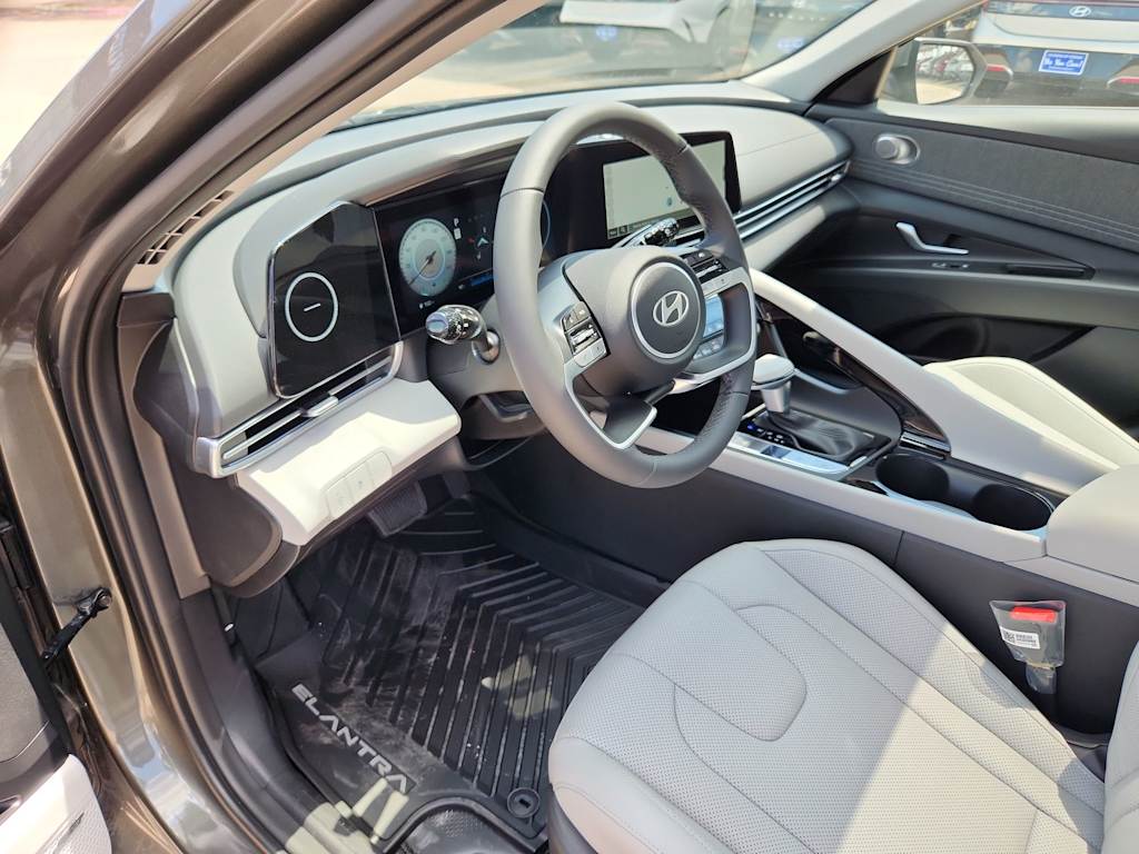 Thumbnail: 2025 Hyundai Elantra - 2