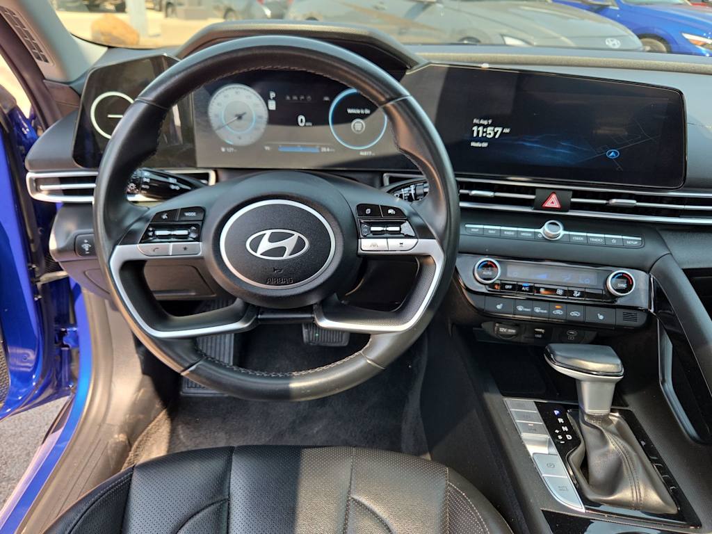 Thumbnail: 2024 Hyundai Elantra - 10