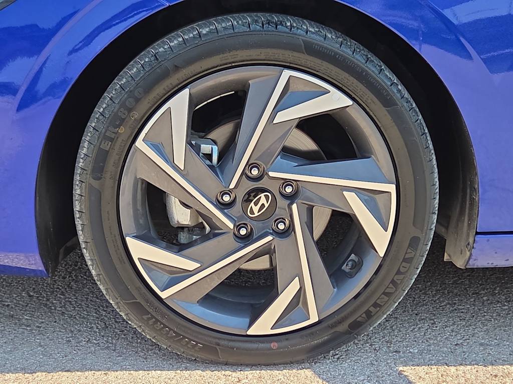 Thumbnail: 2024 Hyundai Elantra - 8