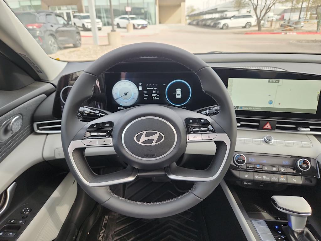 Thumbnail: 2025 Hyundai Elantra - 13