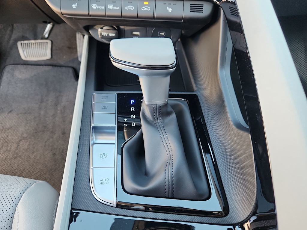 Thumbnail: 2025 Hyundai Elantra - 16