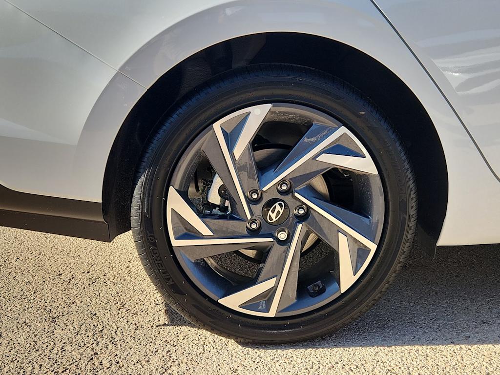 Thumbnail: 2025 Hyundai Elantra - 8