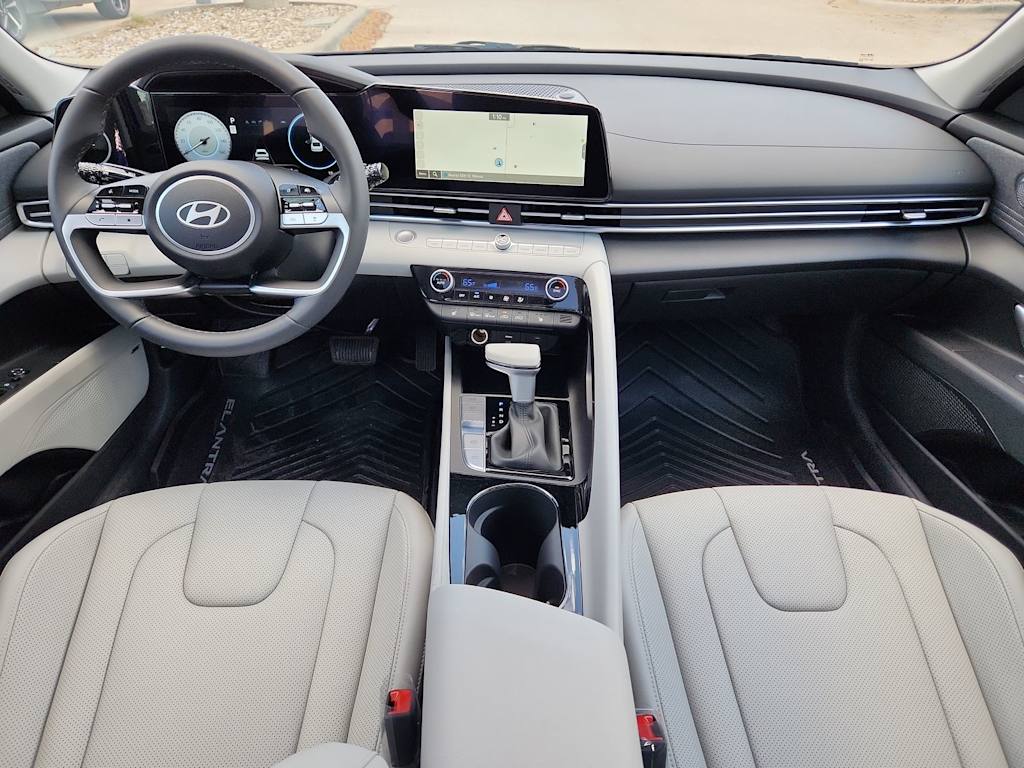 Thumbnail: 2025 Hyundai Elantra - 9