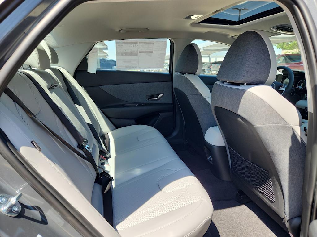 Thumbnail: 2025 Hyundai Elantra - 23