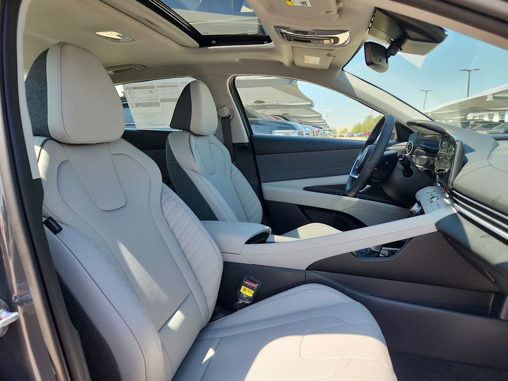 Thumbnail: 2025 Hyundai Elantra - 11