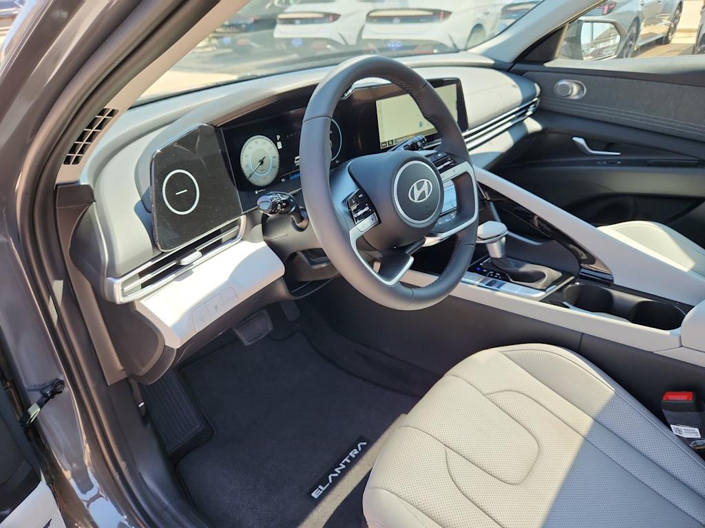 Thumbnail: 2025 Hyundai Elantra - 2