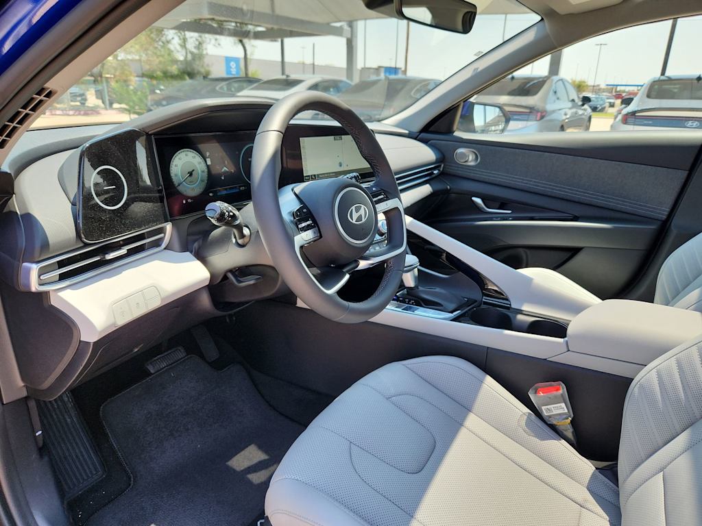 Thumbnail: 2025 Hyundai Elantra - 2