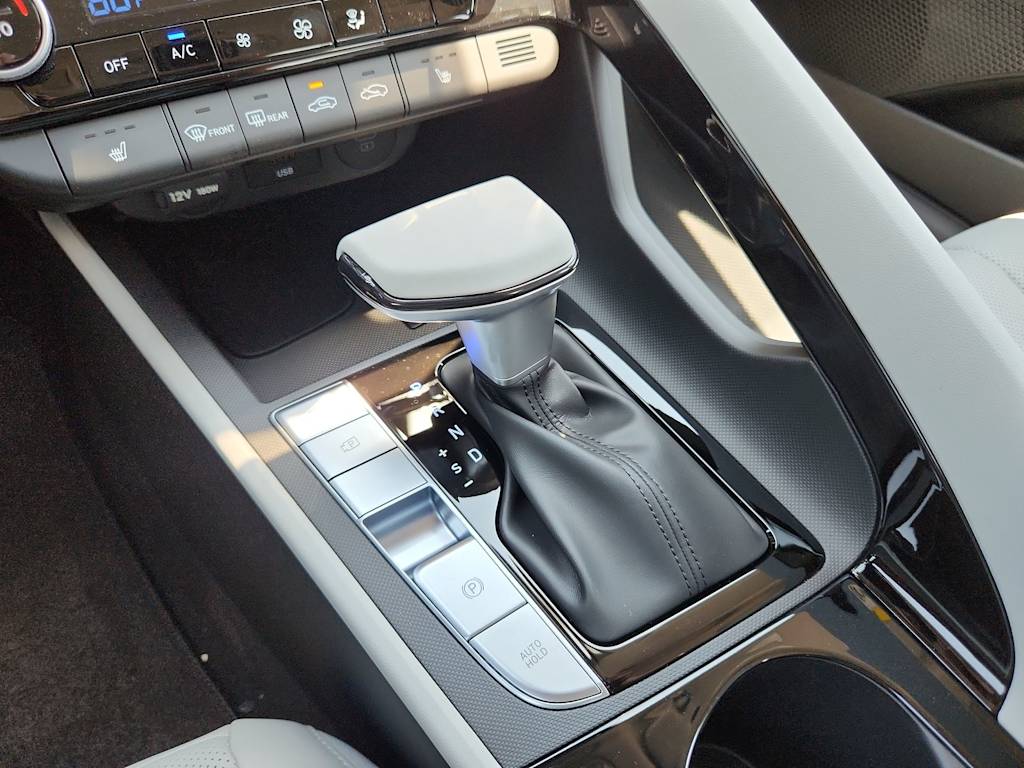 Thumbnail: 2025 Hyundai Elantra - 15