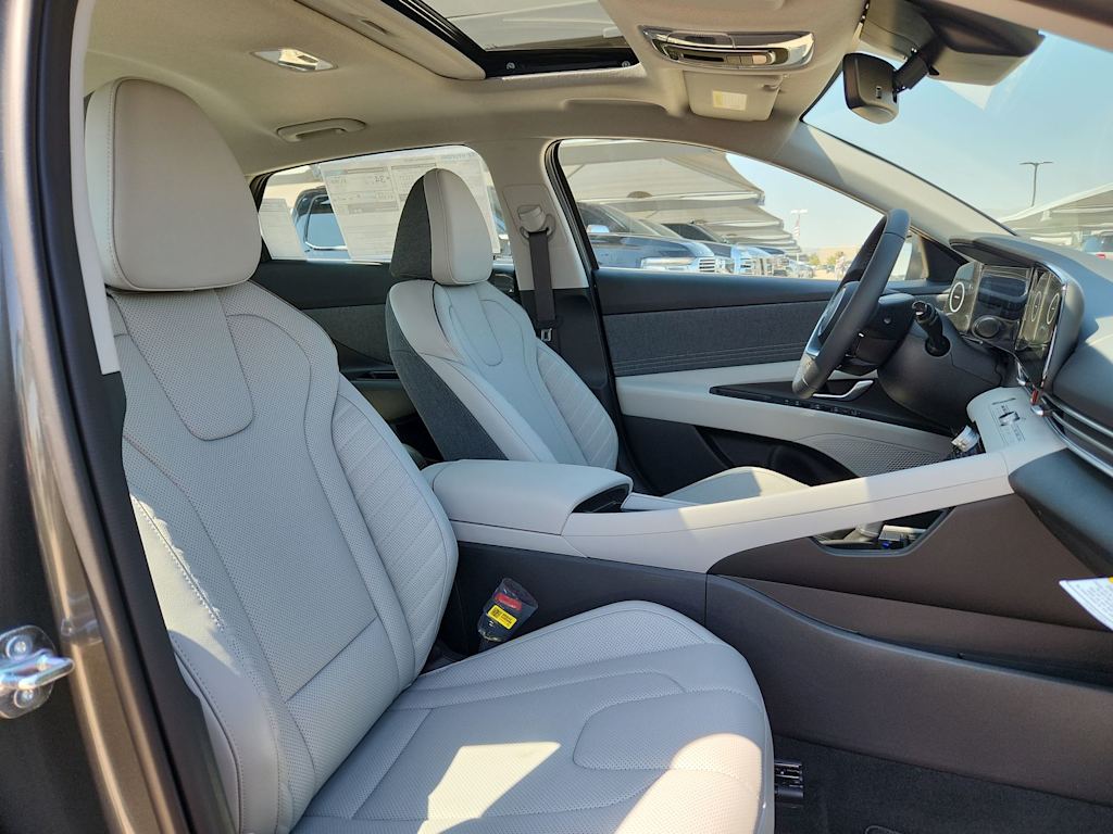 Thumbnail: 2025 Hyundai Elantra - 11