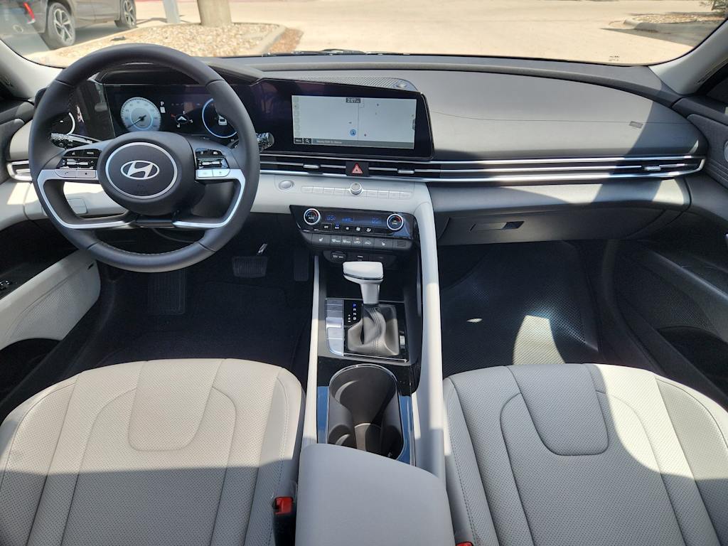 Thumbnail: 2025 Hyundai Elantra - 9
