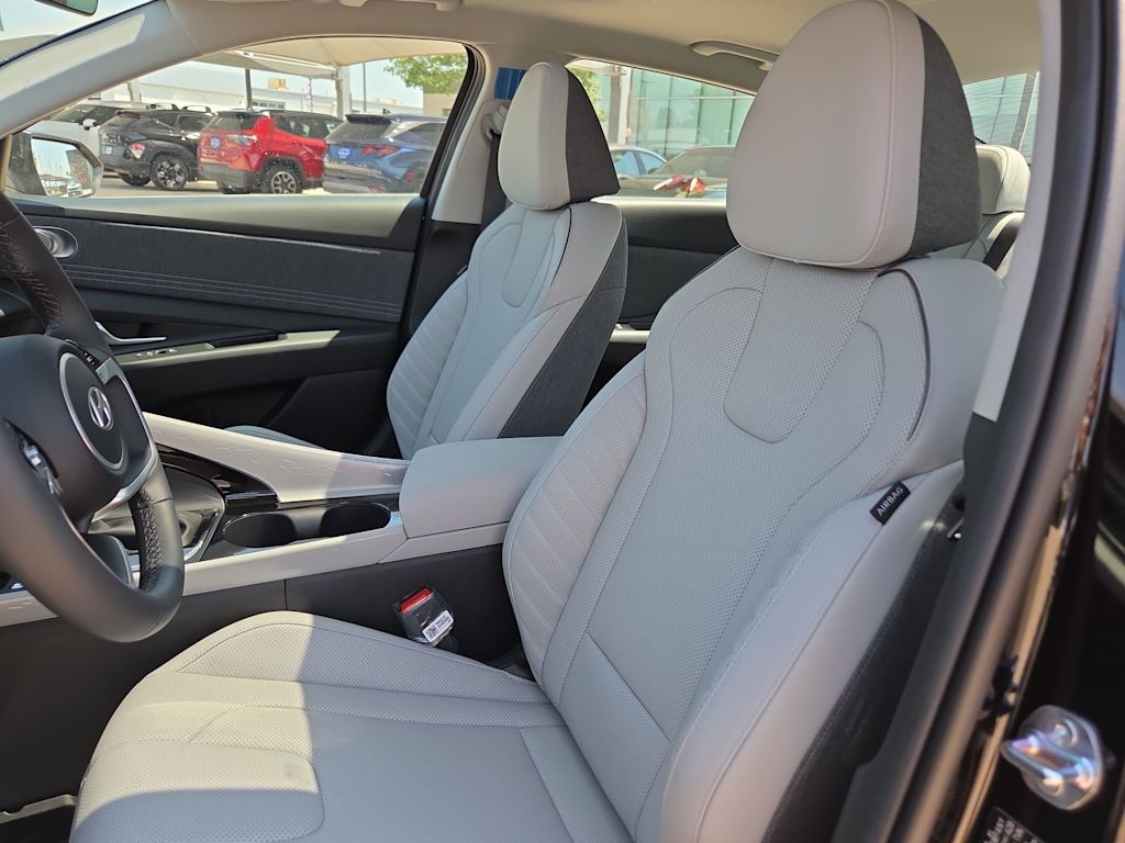 Thumbnail: 2026 Hyundai Elantra - 8