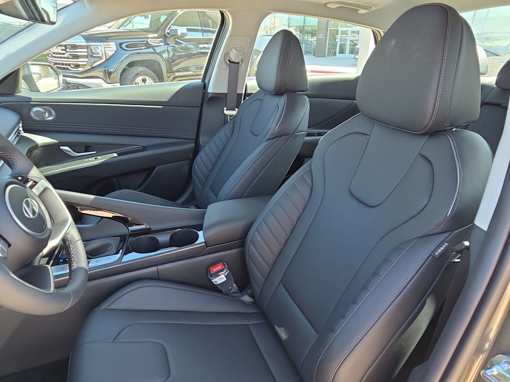 Thumbnail: 2026 Hyundai Elantra - 11