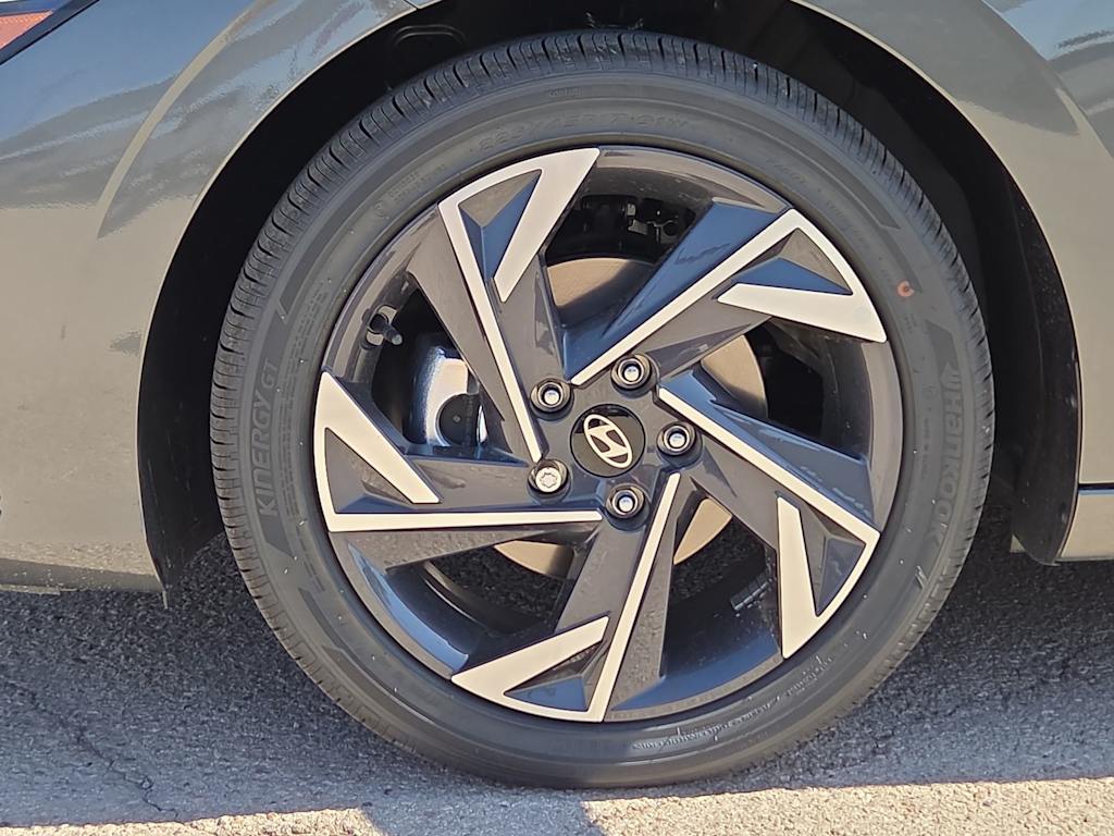 Thumbnail: 2026 Hyundai Elantra - 8
