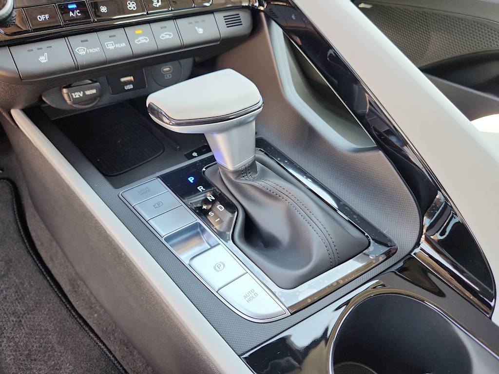 Thumbnail: 2025 Hyundai Elantra - 15