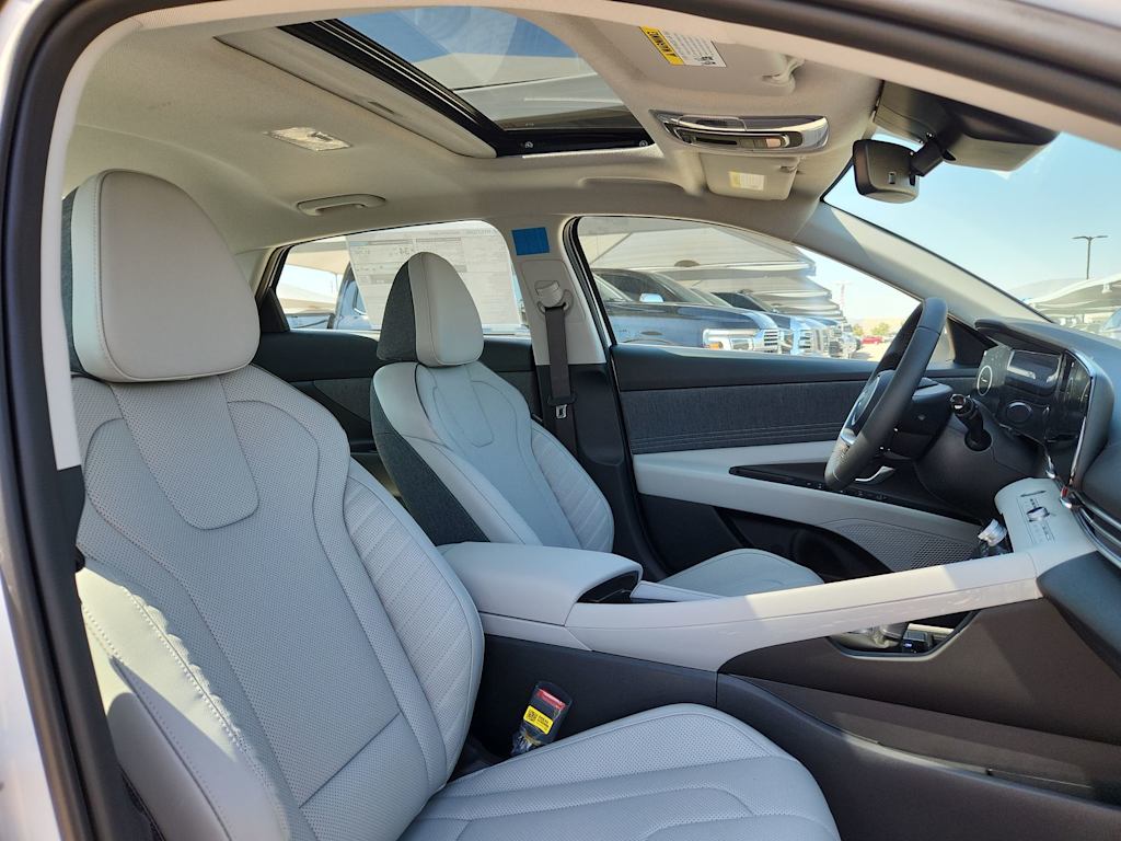 Thumbnail: 2025 Hyundai Elantra - 11