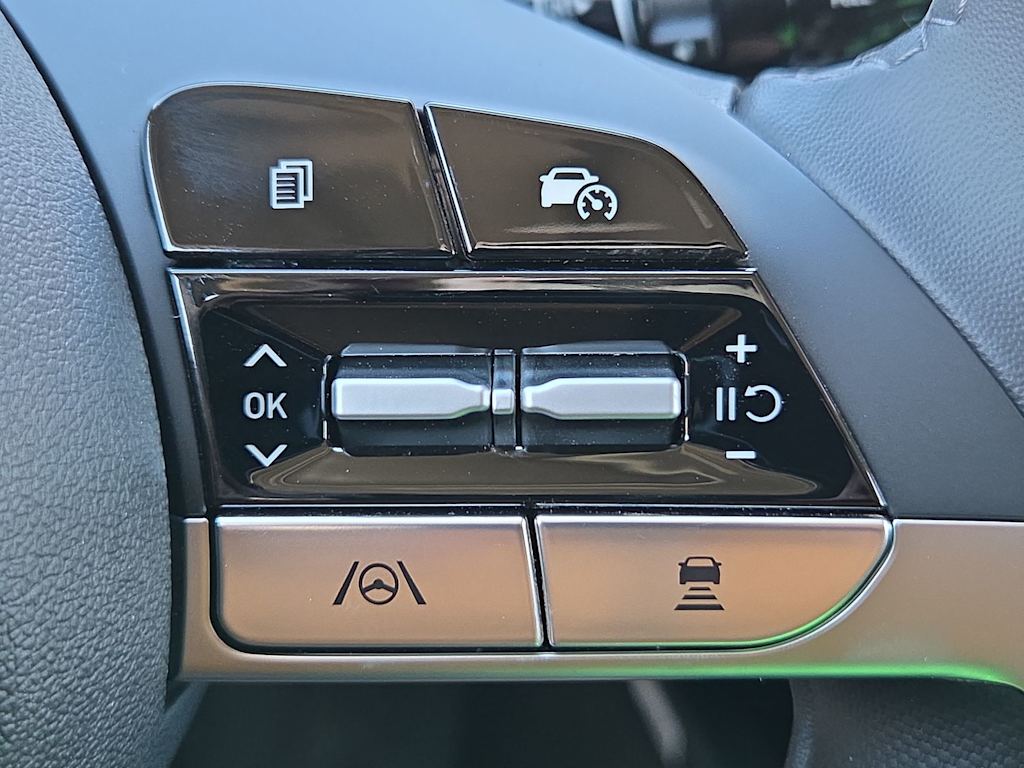 Thumbnail: 2026 Hyundai Elantra - 24