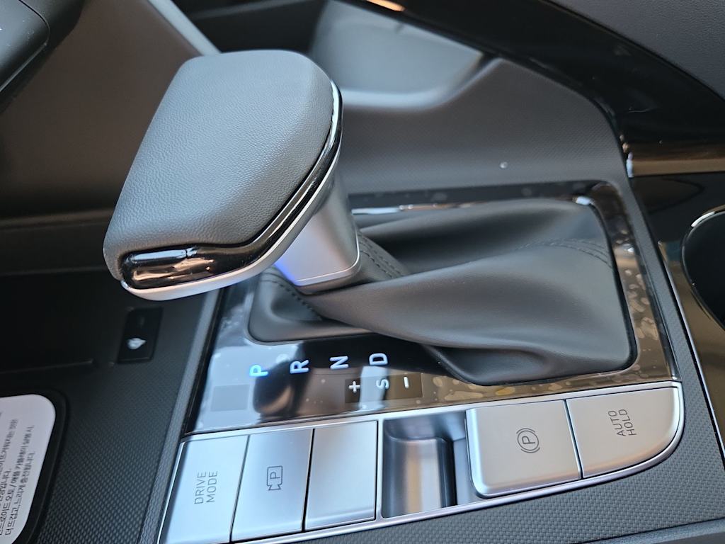 Thumbnail: 2026 Hyundai Elantra - 14