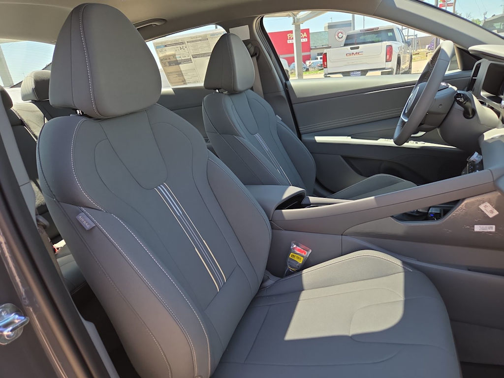 Thumbnail: 2026 Hyundai Elantra - 8