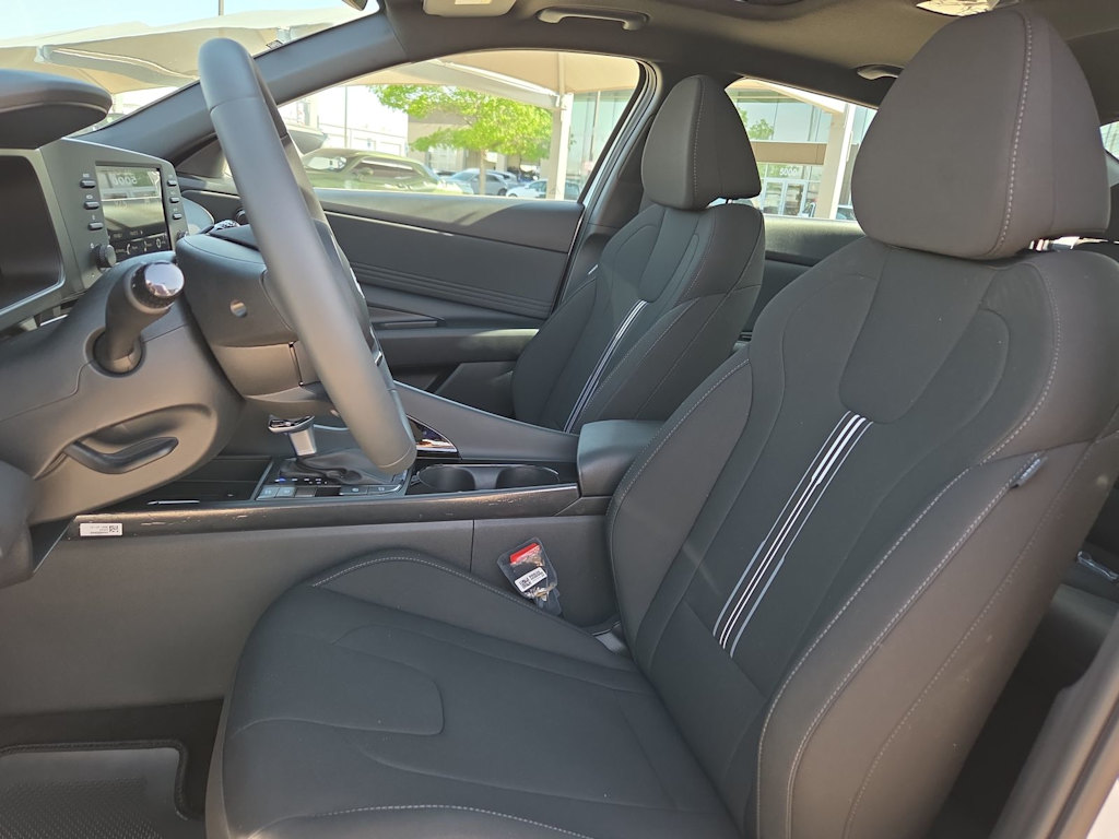 Thumbnail: 2026 Hyundai Elantra - 9