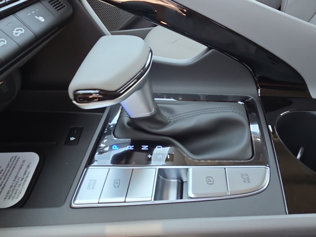 Thumbnail: 2026 Hyundai Elantra - 15