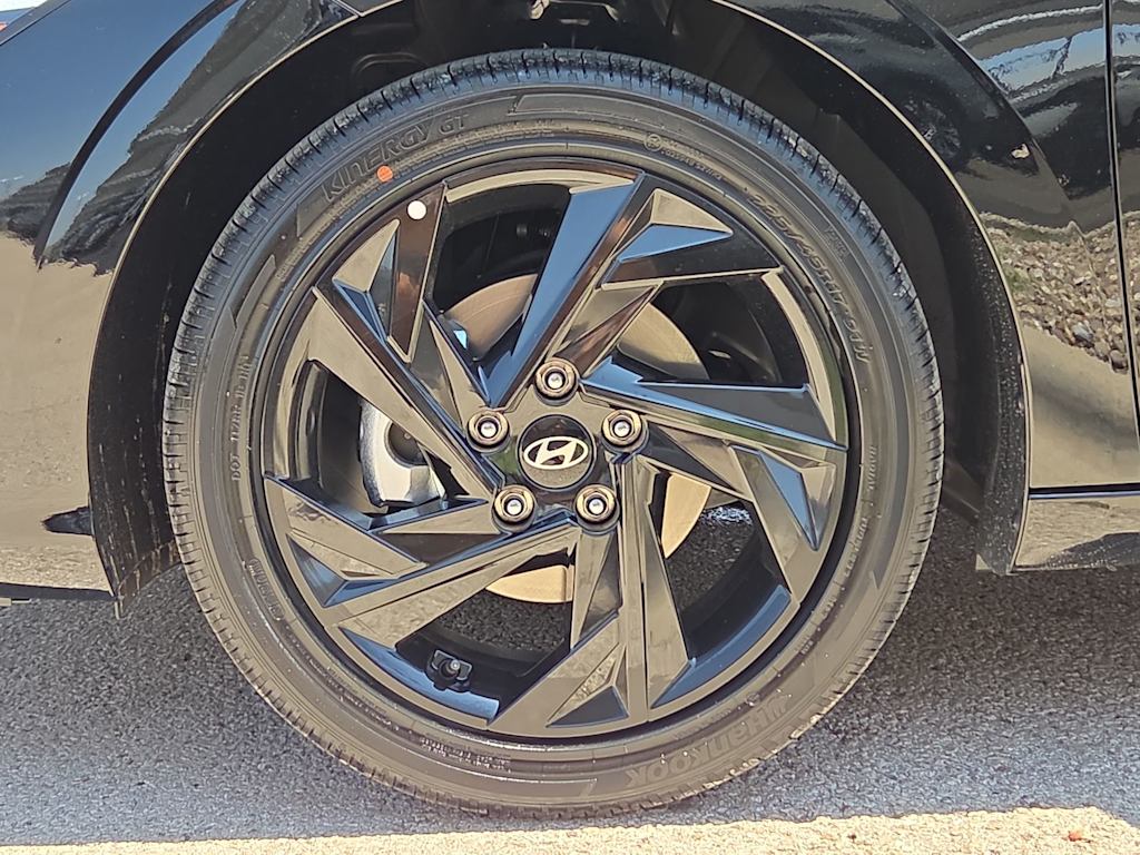 Thumbnail: 2026 Hyundai Elantra - 5