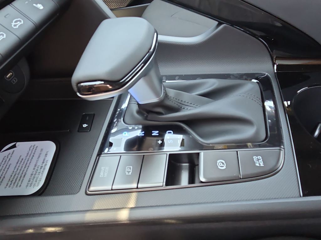 Thumbnail: 2026 Hyundai Elantra - 13