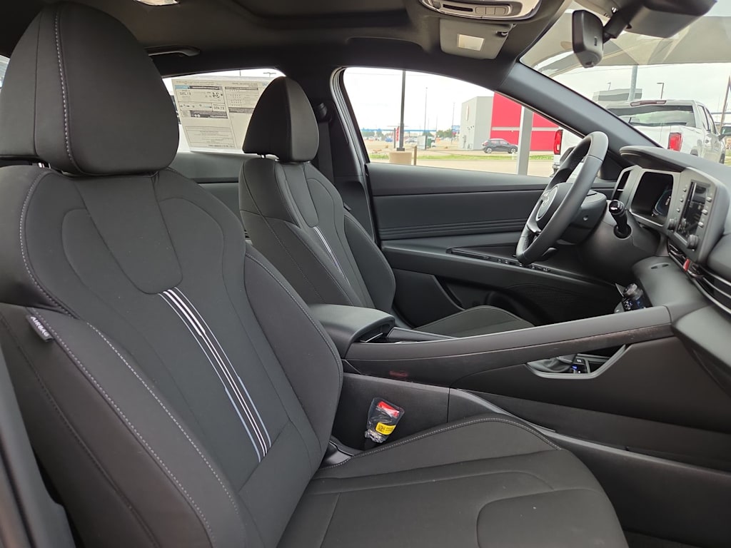 Thumbnail: 2026 Hyundai Elantra - 22