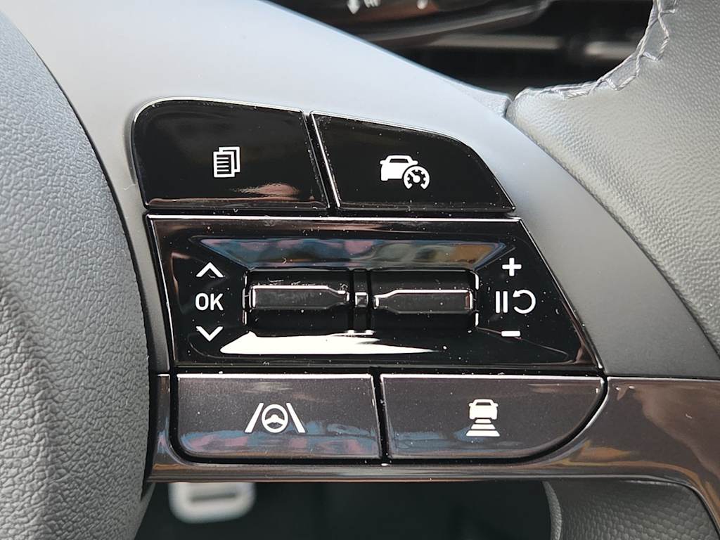 Thumbnail: 2026 Hyundai Elantra - 23